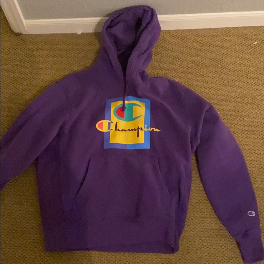 RARE LARGE CHAMPION HOODIE WORN ONCE